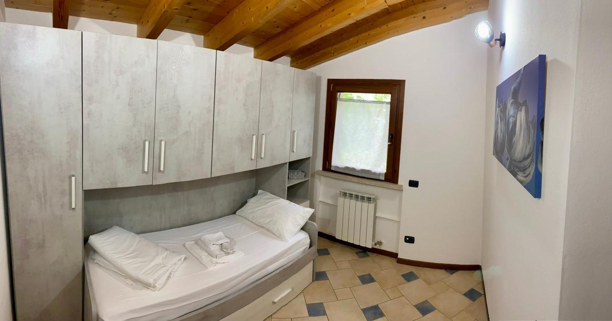 Ferienwohnung Enjoy House Ronchi  Exterior foto